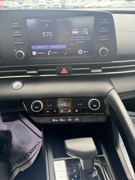 Hyundai Elantra SEL 2023