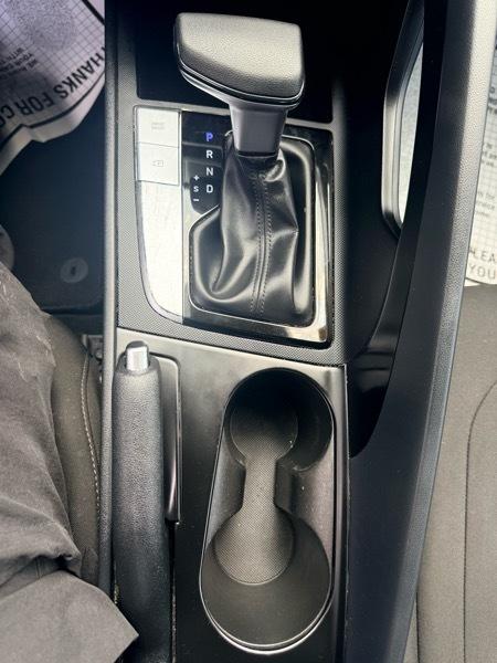 Hyundai Elantra SEL 2023