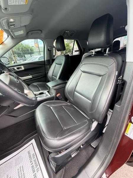 Ford Explorer XLT AWD 2023