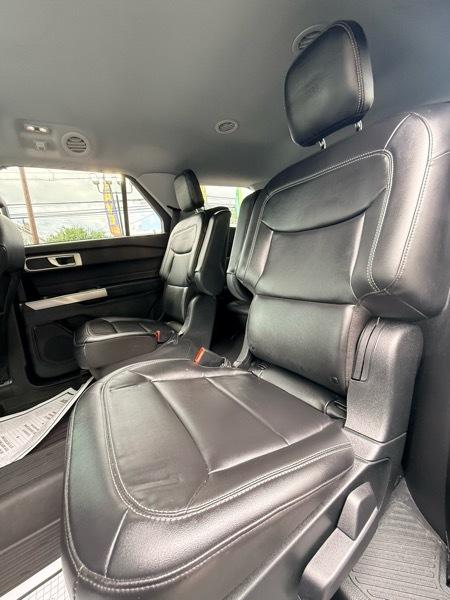 Ford Explorer XLT AWD 2023