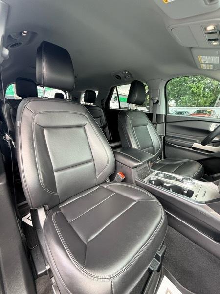 Ford Explorer XLT AWD 2023