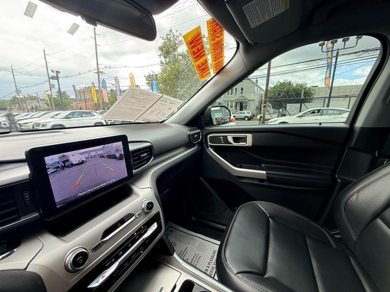 Ford Explorer XLT AWD 2023