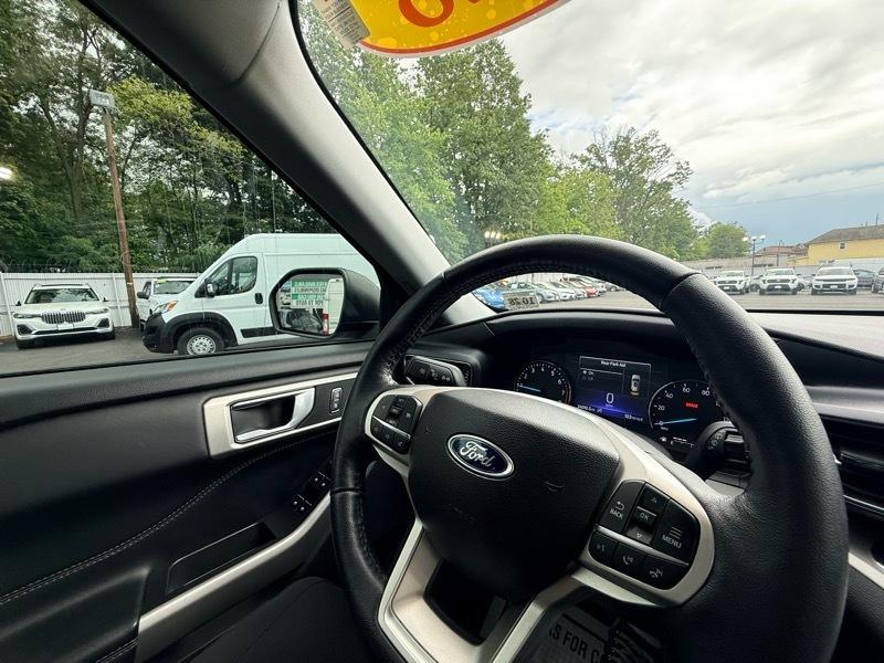 Ford Explorer XLT AWD 2023