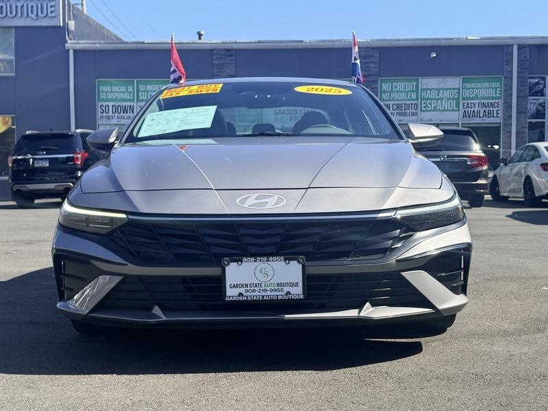 2025 Hyundai Elantra SEL Convenience
