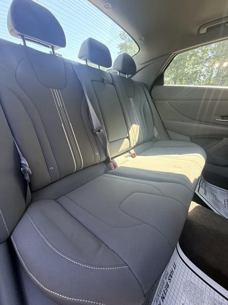 Hyundai Elantra SEL Convenience 2025