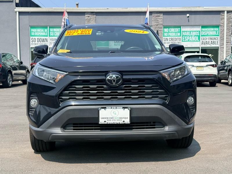Toyota RAV4 XLE Premium AWD 2021