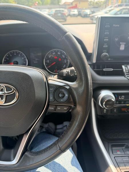 Toyota RAV4 XLE Premium AWD 2021