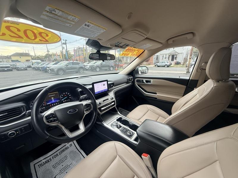 Ford Explorer XLT AWD 2023