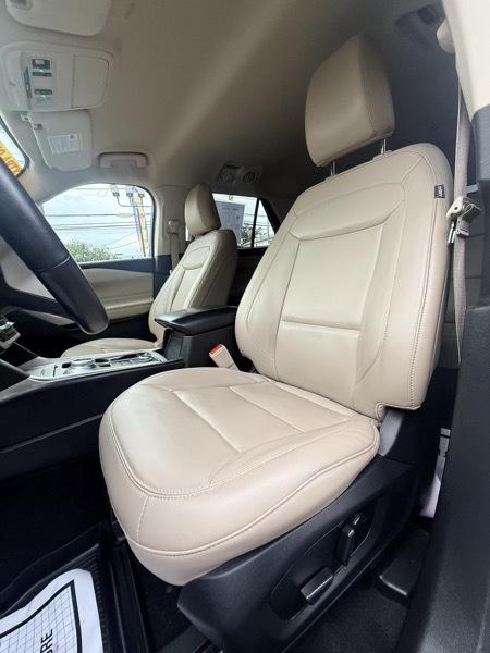 Ford Explorer XLT AWD 2023