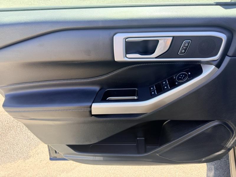 Ford Explorer XLT AWD 2023