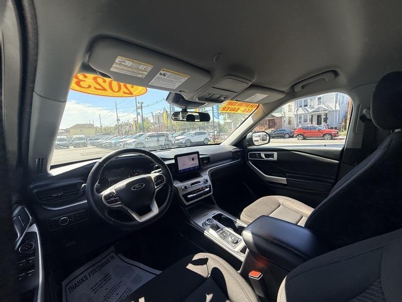 Ford Explorer XLT AWD 2023