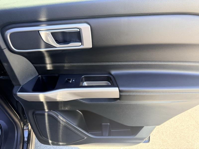 Ford Explorer XLT AWD 2023