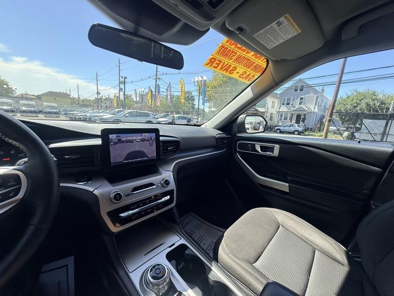 Ford Explorer XLT AWD 2023