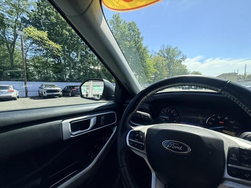 Ford Explorer XLT AWD 2023