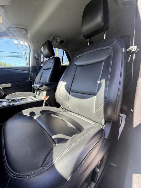 Ford Explorer XLT AWD 2023