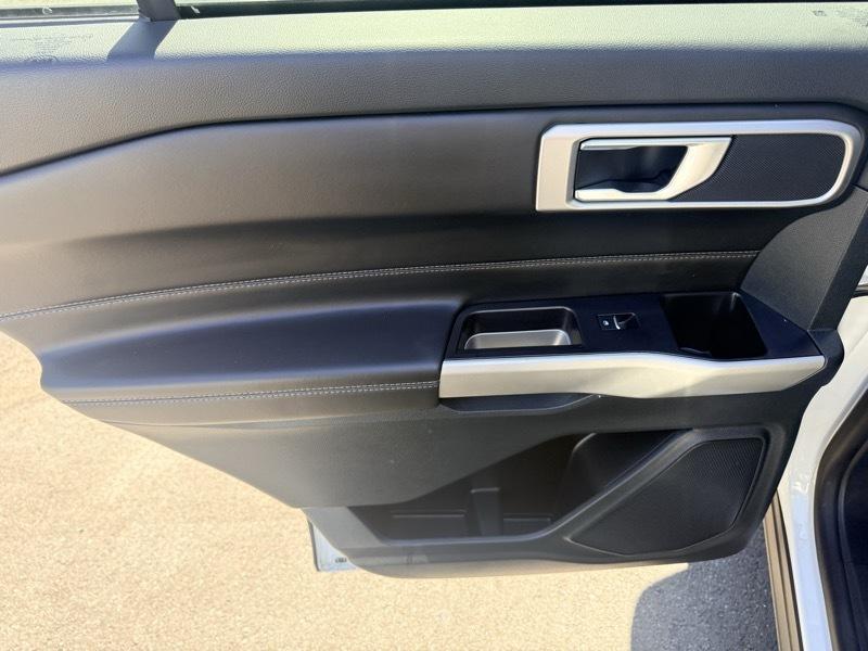 Ford Explorer XLT AWD 2023