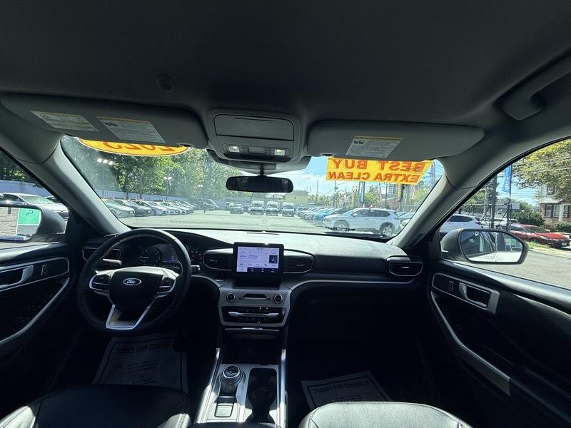 Ford Explorer XLT AWD 2023