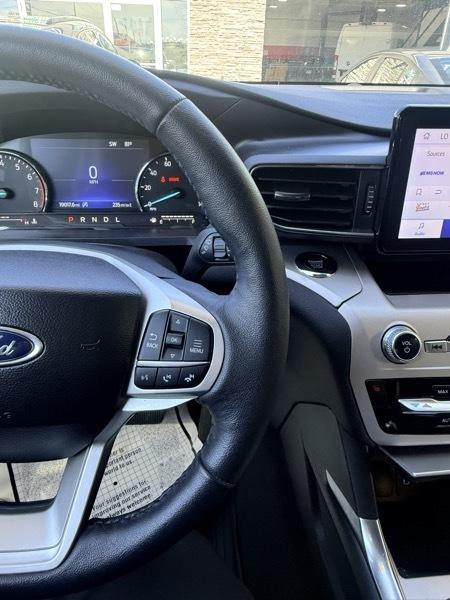 Ford Explorer XLT AWD 2023