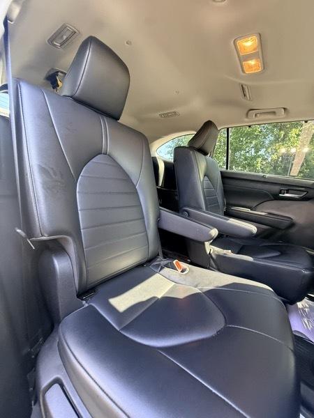 Toyota Highlander XLE AWD V6 2022