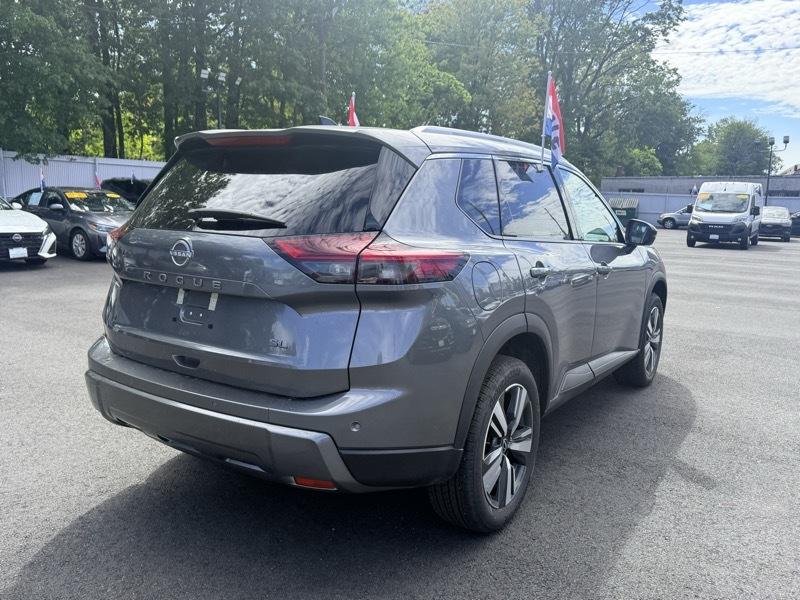 Nissan Rogue SV 2025