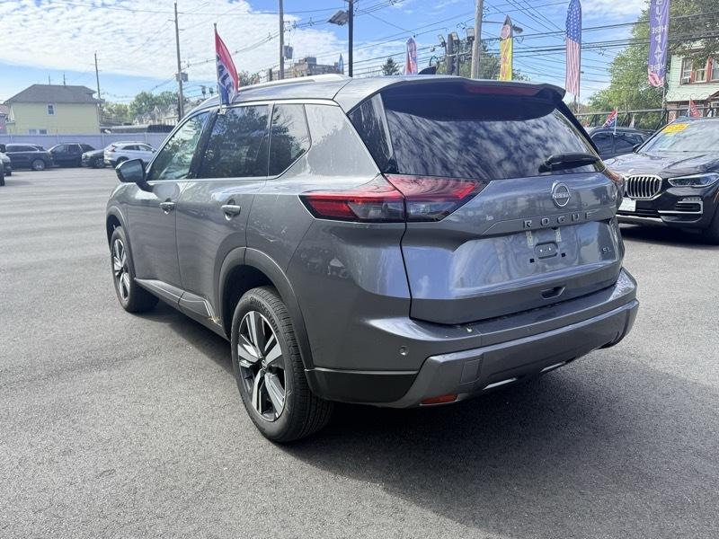 Nissan Rogue SV 2025