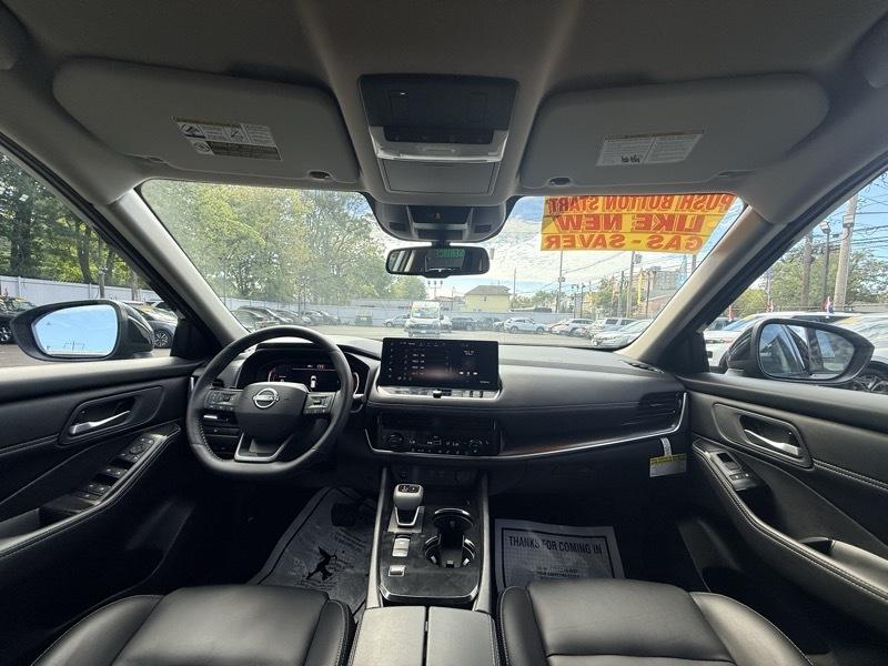 Nissan Rogue SV 2025