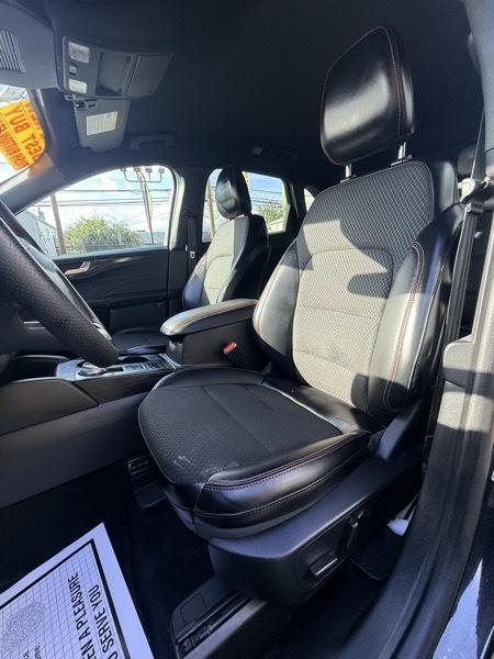 Ford Escape ST-Line Select AWD 2025