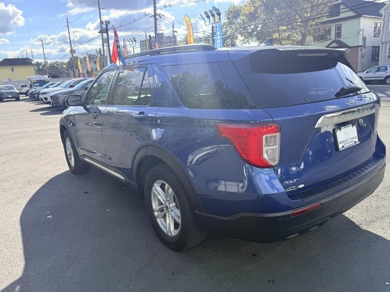 Ford Explorer XLT 2022