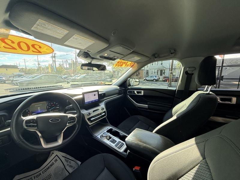 Ford Explorer XLT 2022