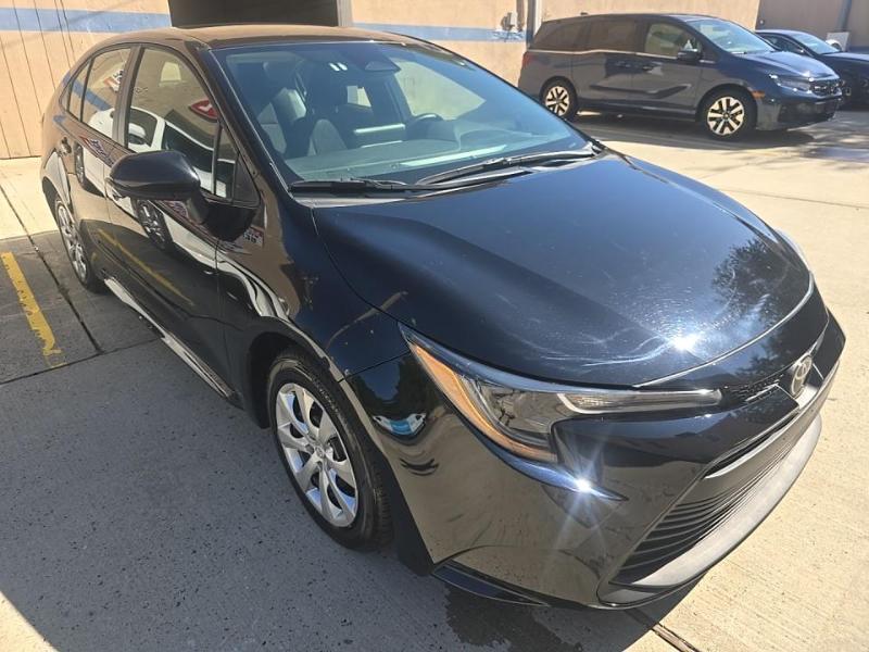 Toyota Corolla LE 2025