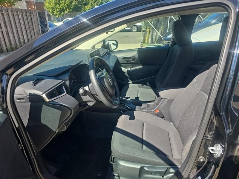Toyota Corolla LE 2025