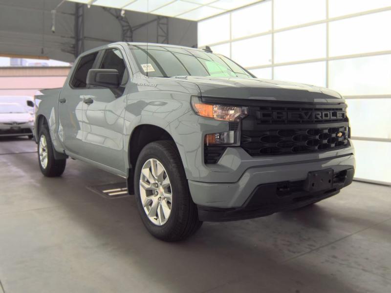 Chevrolet Silverado 1500 Custom Crew Cab 4WD 2025