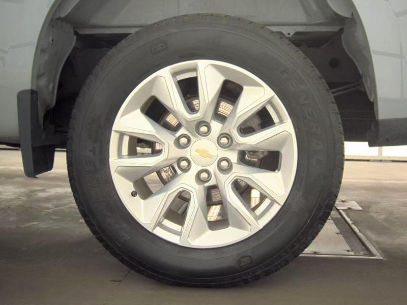 Chevrolet Silverado 1500 Custom Crew Cab 4WD 2025