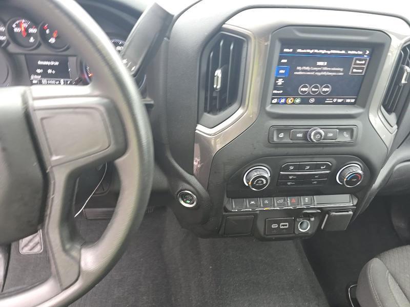 Chevrolet Silverado 1500 Custom Crew Cab 4WD 2025