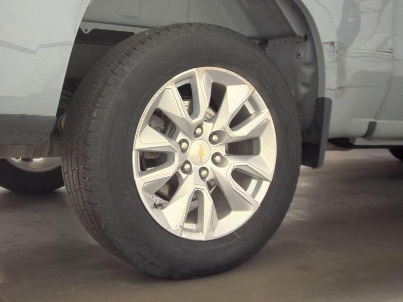Chevrolet Silverado 1500 Custom Crew Cab 4WD 2025