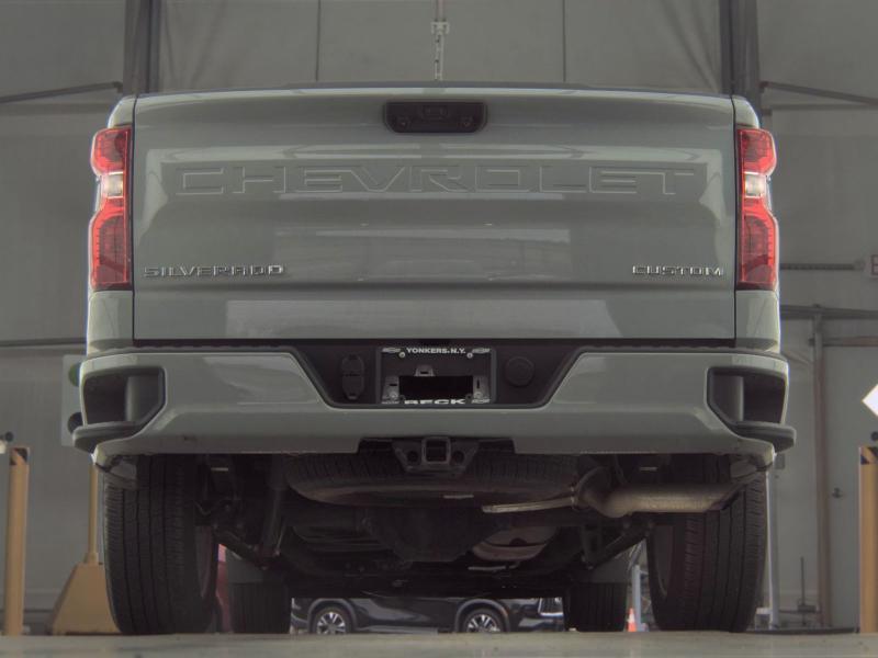Chevrolet Silverado 1500 Custom Crew Cab 4WD 2025