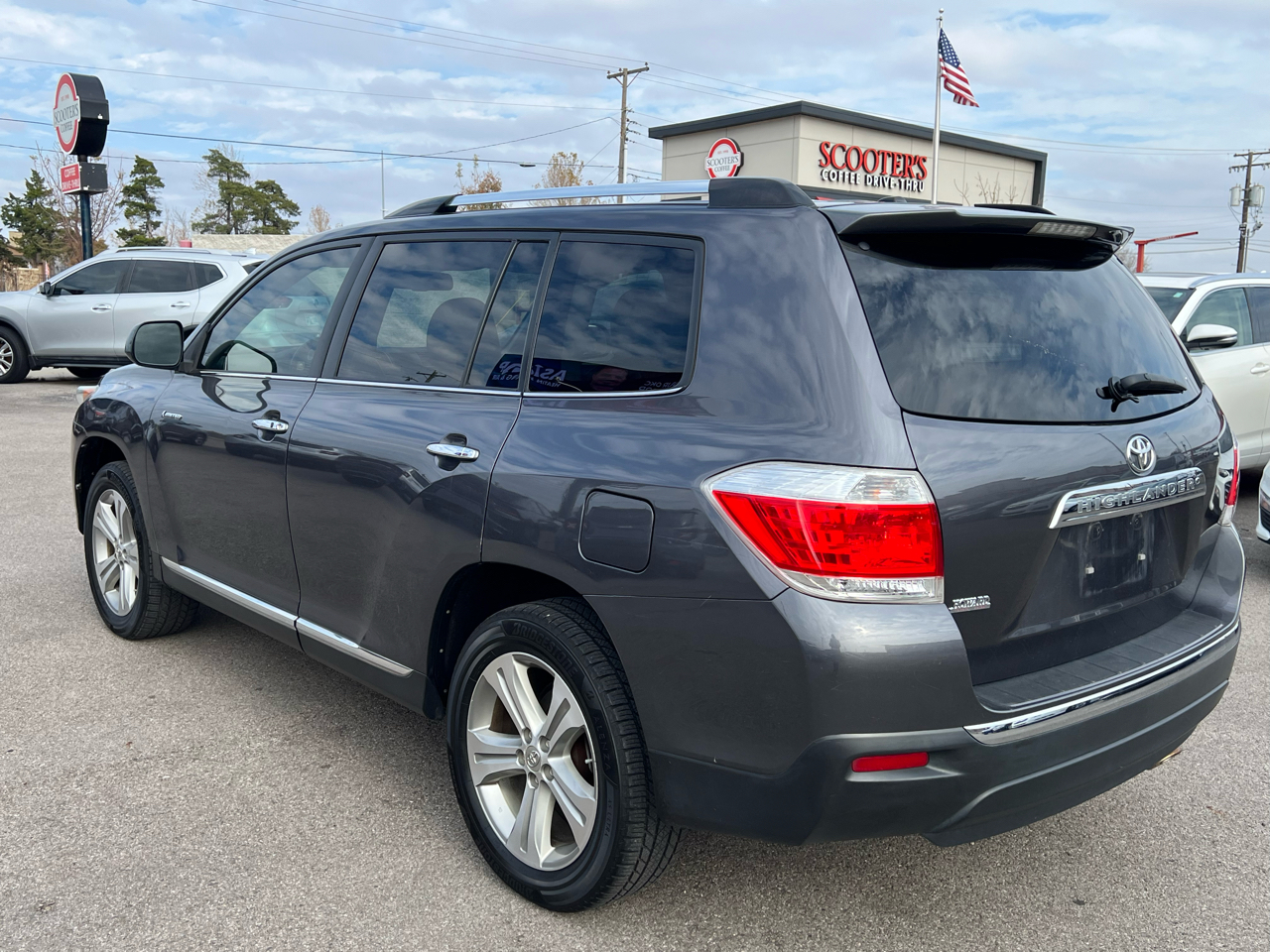Toyota Highlander Limited 2WD 2012