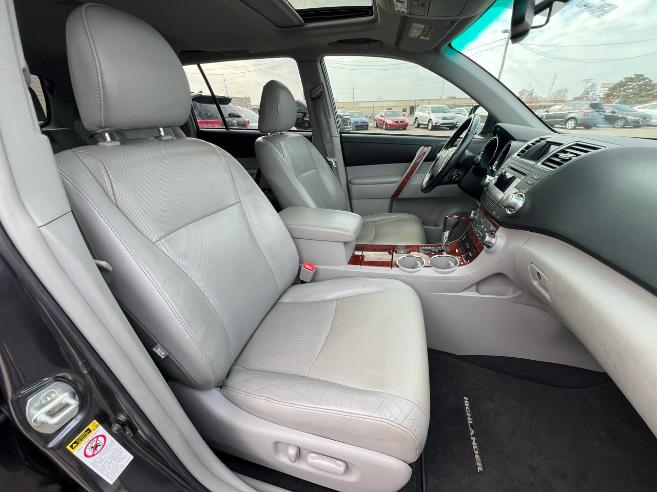 Toyota Highlander Limited 2WD 2012