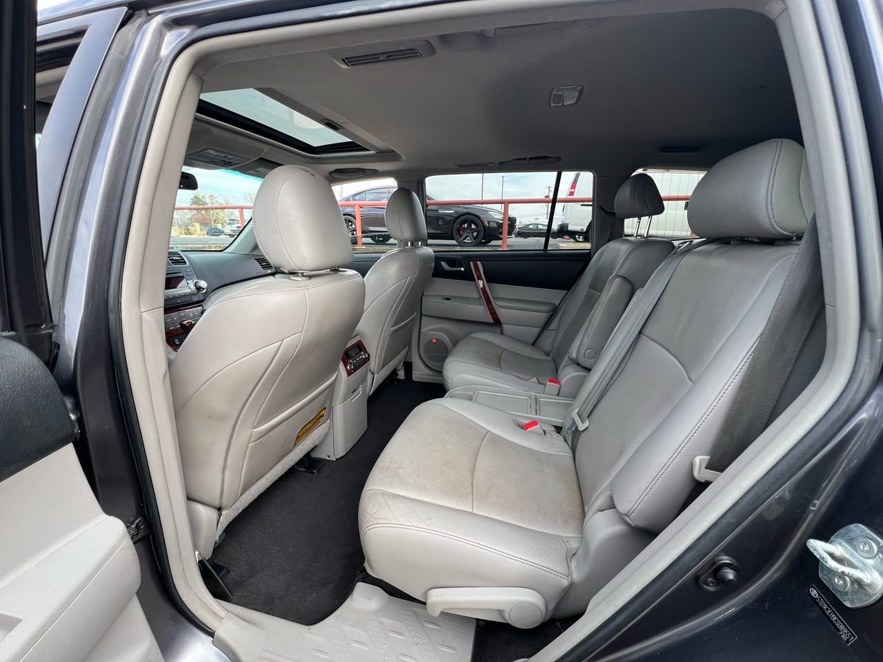 Toyota Highlander Limited 2WD 2012