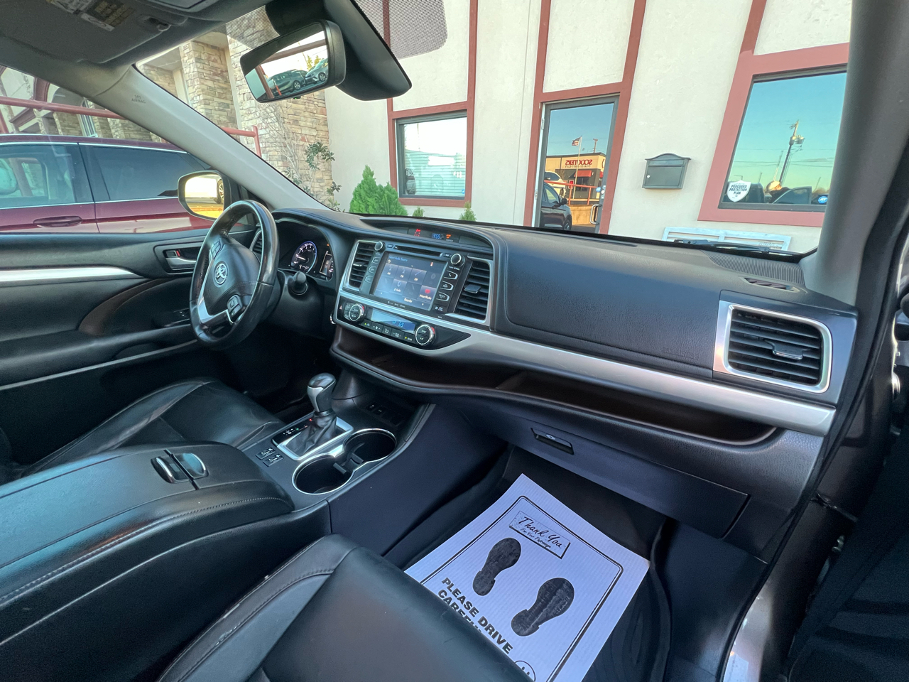 Toyota Highlander SE FWD V6 2017