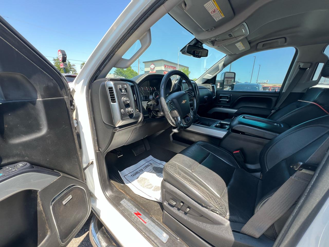 Chevrolet Silverado 2500HD LTZ Crew Cab 4WD 2015