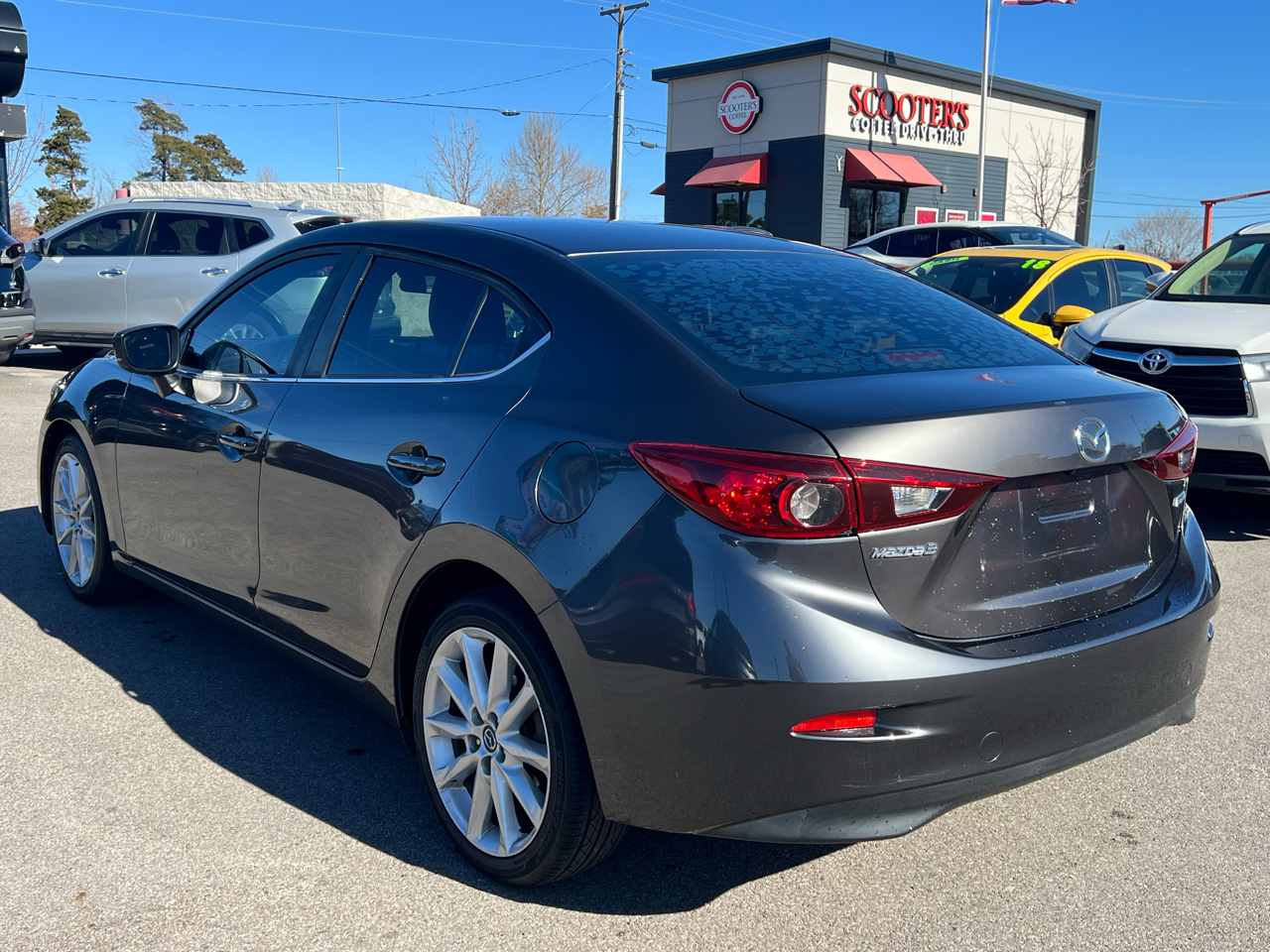 Mazda MAZDA3 i Touring AT 4-Door 2017