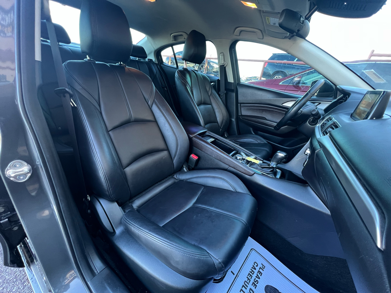 Mazda MAZDA3 i Touring AT 4-Door 2017