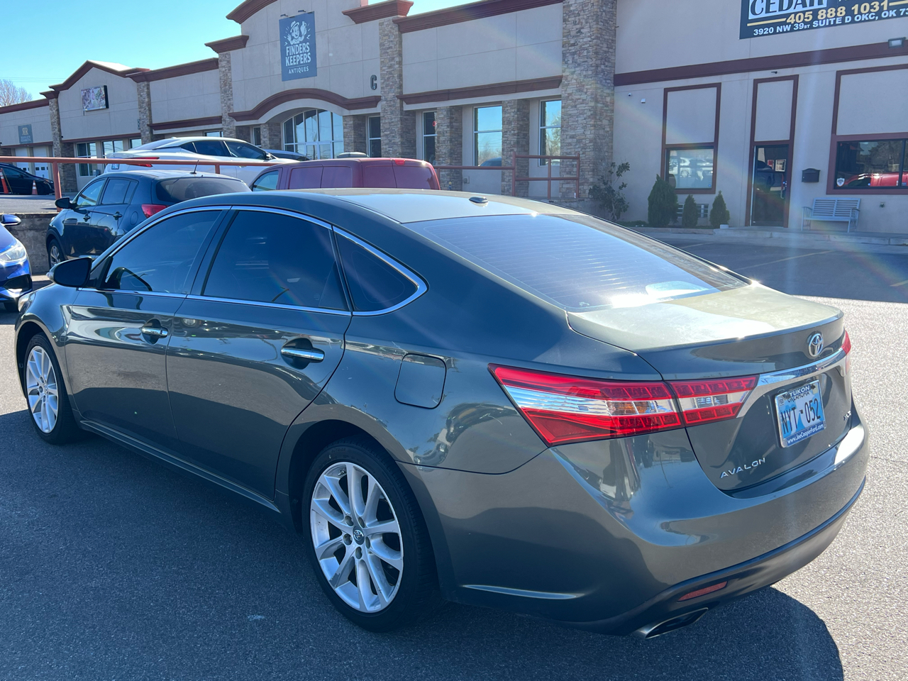 Toyota Avalon XLE 2013