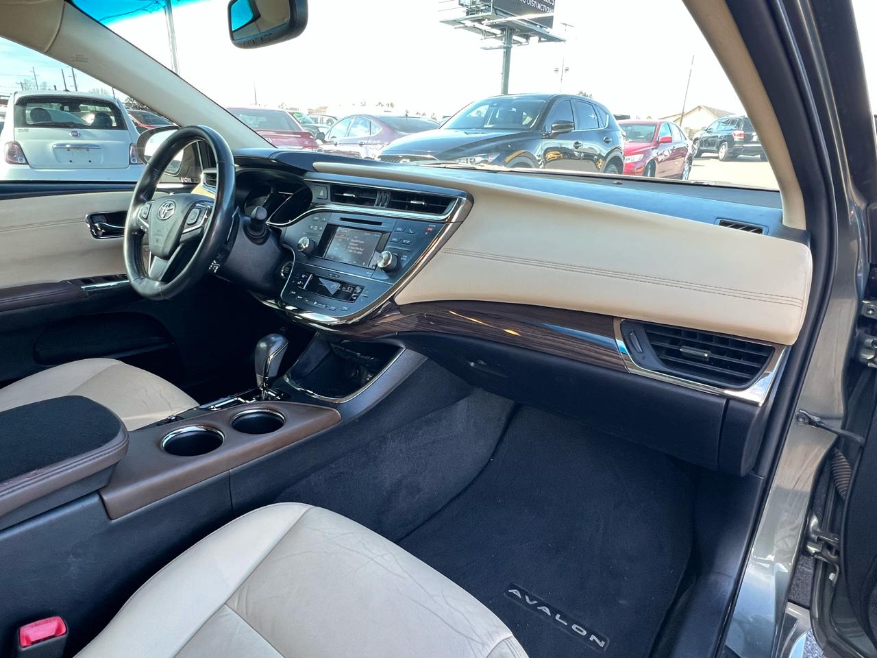 Toyota Avalon XLE 2013