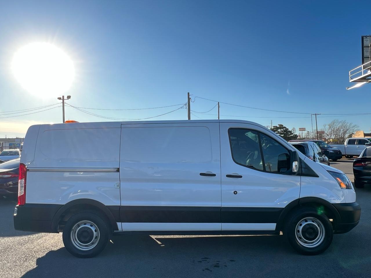 Ford Transit 150 Van Low Roof w/Sliding Pass. 130-in. WB 2019