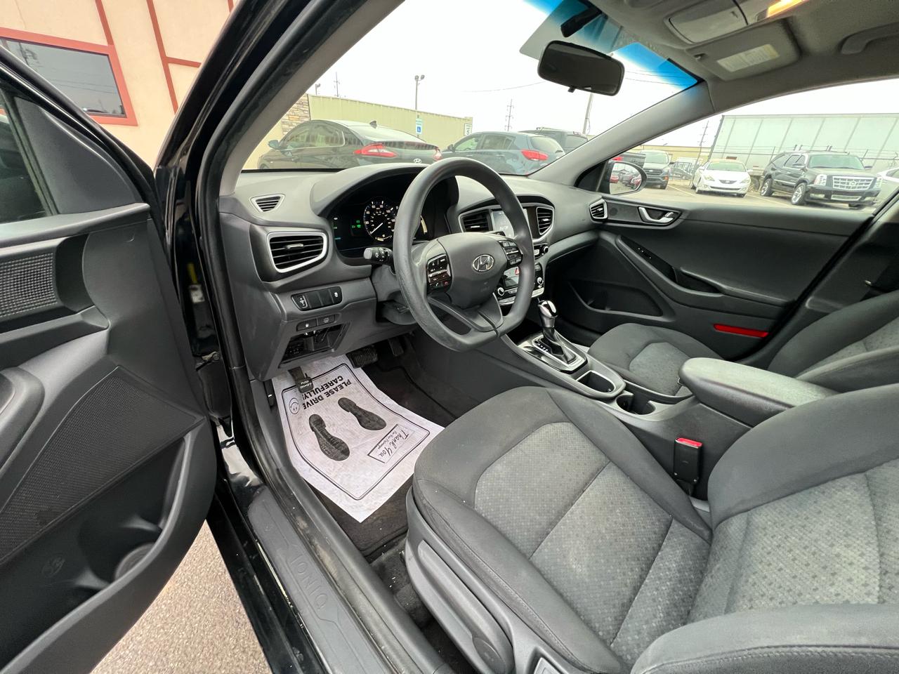 Hyundai Ioniq Hybrid Blue 2017