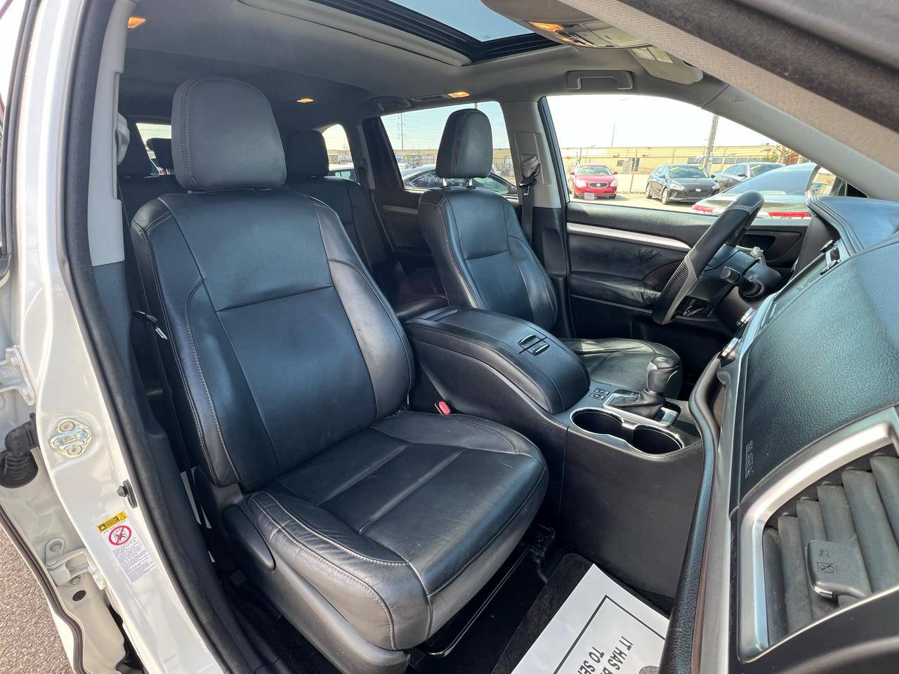 Toyota Highlander XLE FWD V6 2015