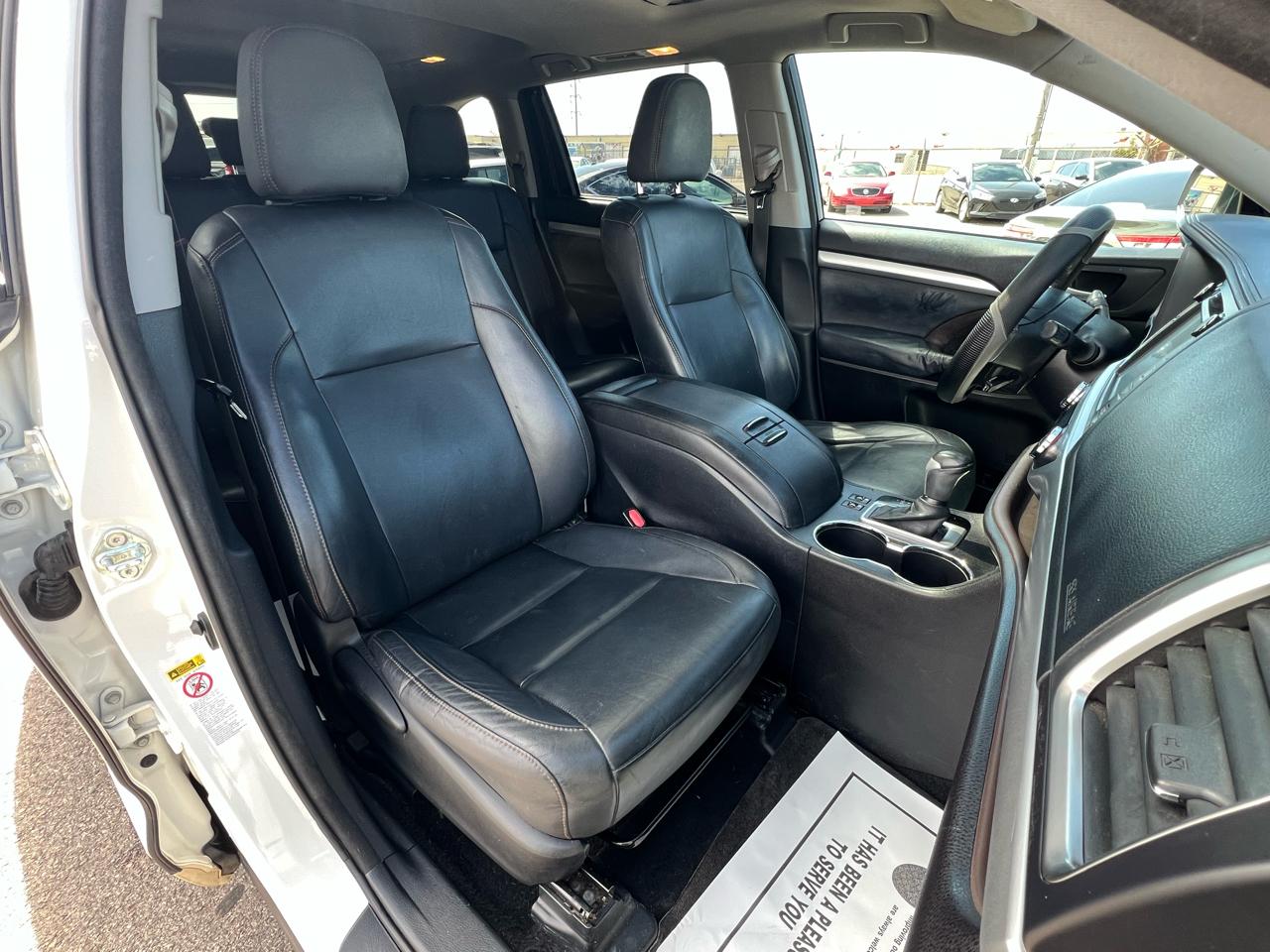 Toyota Highlander XLE FWD V6 2015