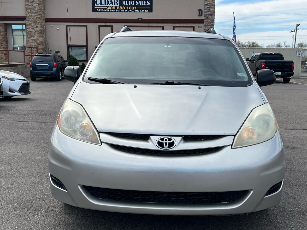 Toyota Sienna CE FWD 8-Passenger 2008